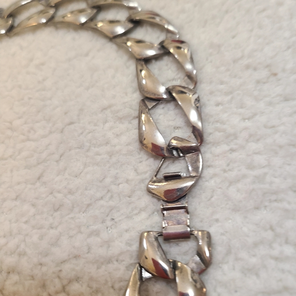 Necklace - Picture 4 of 4